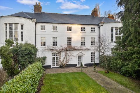 Bevere Manor West Bevere Green, Bevere, Worcester, WR3 7RG
