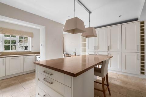 Bevere Manor West Bevere Green, Bevere, Worcester, WR3 7RG