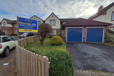 4 bedroom terraced house to rent, 8 Plas Y Ddol, Carmarthen