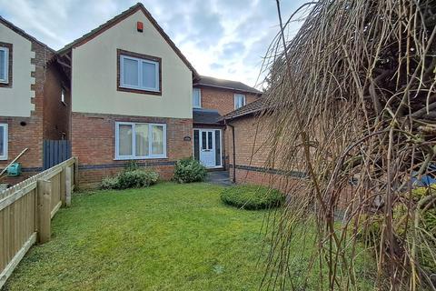 4 bedroom terraced house to rent, 8 Plas Y Ddol, Carmarthen