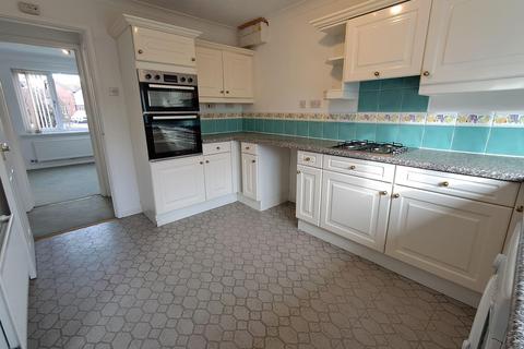 4 bedroom terraced house to rent, 8 Plas Y Ddol, Carmarthen