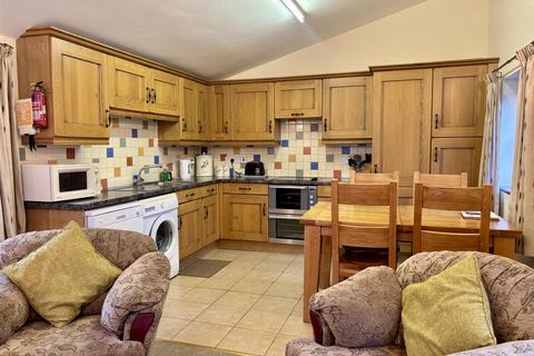 2 bedroom detached bungalow to rent, Lower Holditch Lane, Lower Holditch EX13