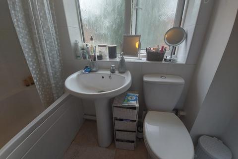 12 Branton Close, Luton, LU2 9TY