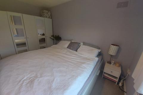 12 Branton Close, Luton, LU2 9TY