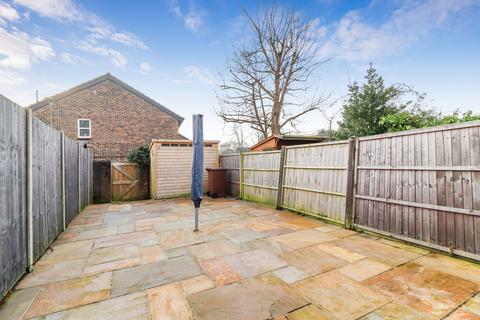 26 Furtherfield, Abbots Langley, WD5 0PL