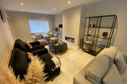 5 bedroom detached house for sale, 130 Chadderton Park Road, Chadderton, OL9 0QT