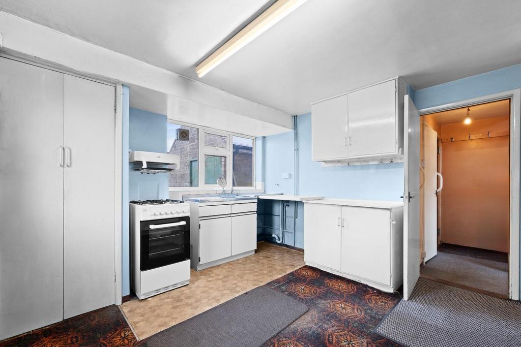 KITCHEN 01.jpg