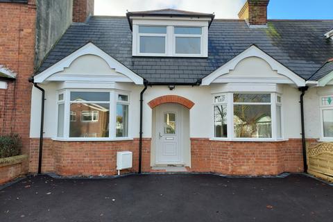 3 bedroom terraced house for sale, Darlinghurst Road, Folkestone, CT19