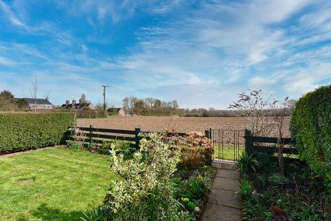 3 bedroom semi-detached house for sale, Stanhope Crescent, Stoke Bardolph, Burton Joyce, Nottingham