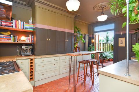6 Boscombe Road, Southend-on-sea, SS2 5JD
