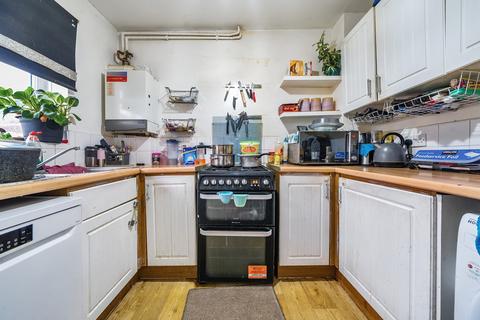 21 Regents Close, Hayes, UB4 8JY