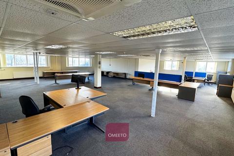 Office to rent, Lichfield Road, Burton-On-Trent DE14