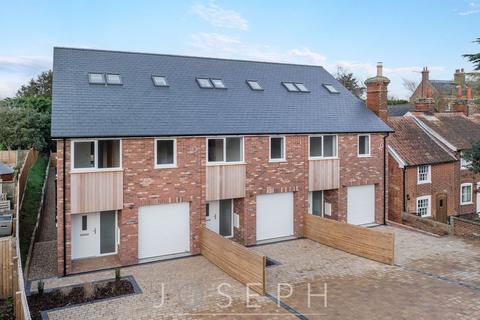 4 bedroom townhouse for sale, Main Road, Chelmondiston, IP9