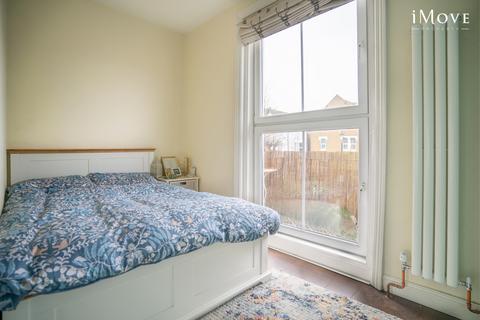 Flat 2, 26 Oliver Grove, London, SE25 6EJ