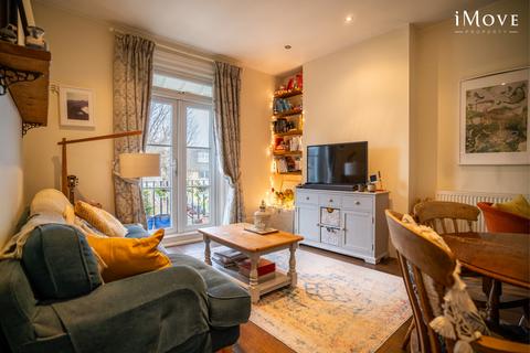 Flat 2, 26 Oliver Grove, London, SE25 6EJ