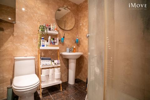 Flat 2, 26 Oliver Grove, London, SE25 6EJ