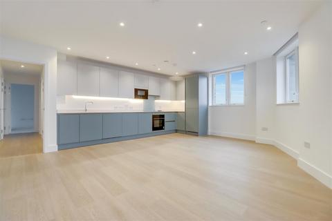 3 bedroom apartment to rent, Herne Hill Road, London, SE24