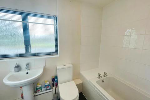 2 bedroom apartment to rent, Tiddington Road, Stratford-Upon-Avon