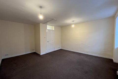 Studio to rent, High Street, Perth