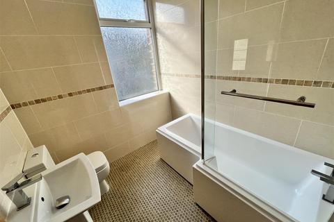 44 Brougham Road, Marsden, Huddersfield, HD7 6BJ