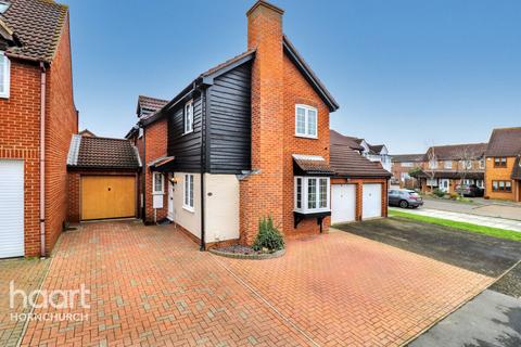 4 bedroom detached house for sale, Guardian Close, HORNCHURCH