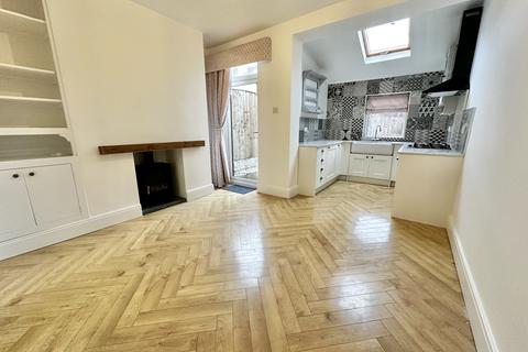 10 Carr Road, Thornton-cleveleys, FY5 3AG