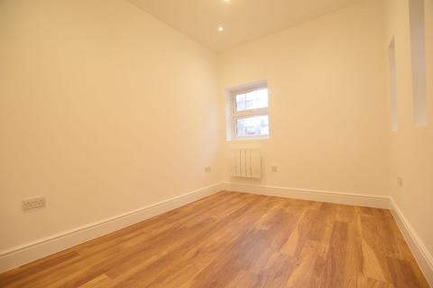 1 bedroom flat to rent, Romford Road, Stratford, E15