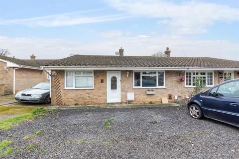 3 bedroom bungalow to rent, Wood Road, Biggin Hill