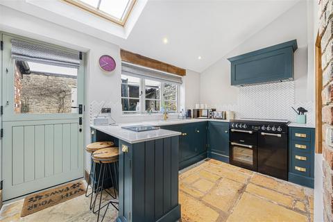 3 bedroom semi-detached house for sale, Station Road, Bishops Cleeve, Cheltenham