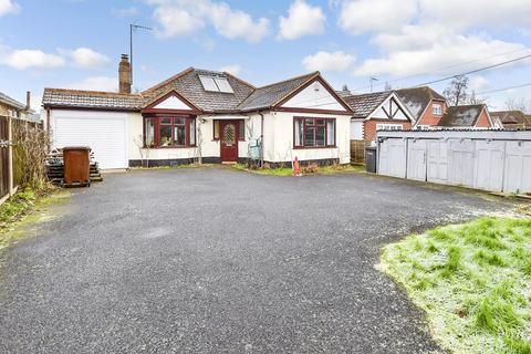 3 bedroom chalet for sale, London Road, Addington, West Malling, Kent