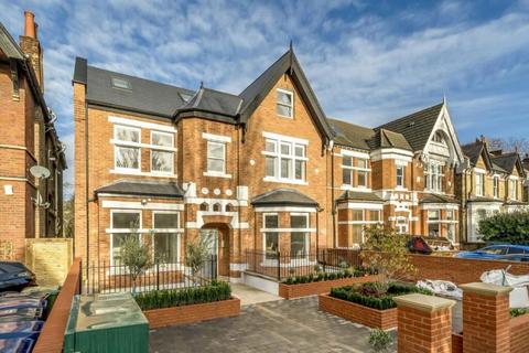 3 bedroom apartment for sale, Gordon Road, London, W5