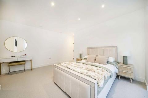 3 bedroom apartment for sale, Gordon Road, London, W5