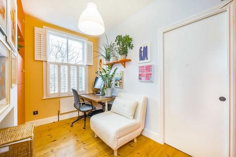 44 Wilna Road, London, SW18 3BA