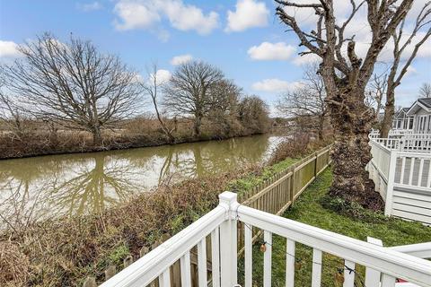 2 bedroom park home for sale, Hampstead Lane, Yalding, Maidstone, Kent