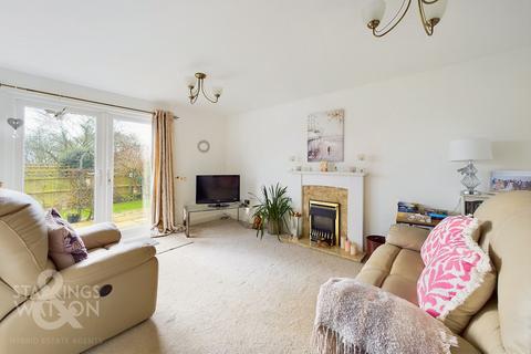 3 bedroom end of terrace house for sale, Finch Way, Brundall, Norwich