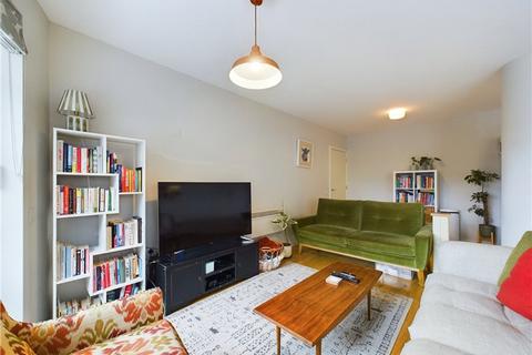 2 bedroom apartment for sale, Steedman Street, London, SE17