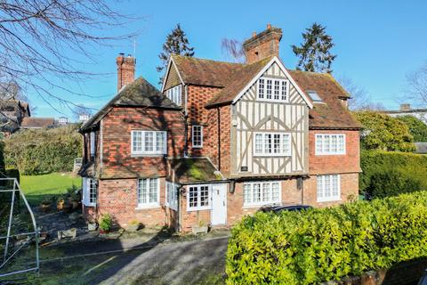 5 bedroom detached house for sale, A 3640 Sq Ft Family Home In Cranbrook