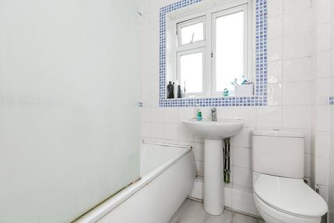 13 Brockman Rise, Bromley, BR1 5RA