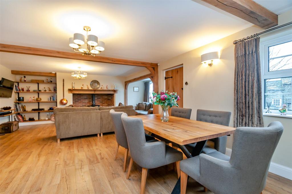 8633967-interior11.jpg