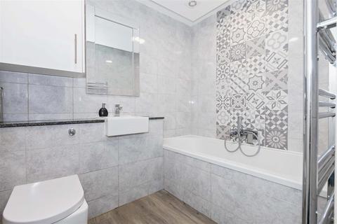 15 Angmering Way, Rustington, Littlehampton, BN16 3RA
