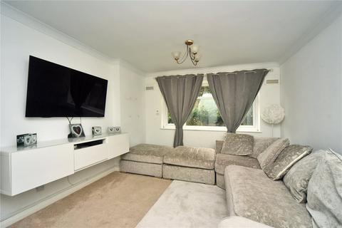 2 bedroom ground floor flat for sale, Home Farm Close, Tadworth, Surrey, KT20