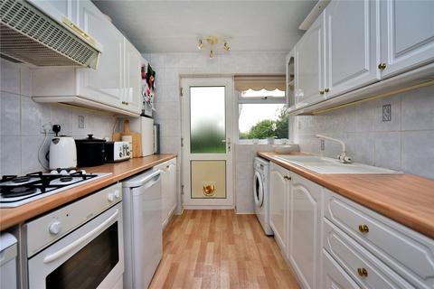 2 bedroom ground floor flat for sale, Home Farm Close, Tadworth, Surrey, KT20