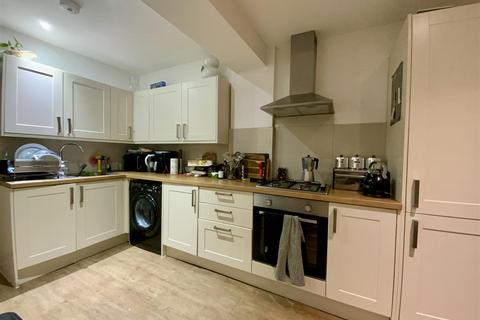 2 bedroom flat to rent, Lansdowne Place, Hove