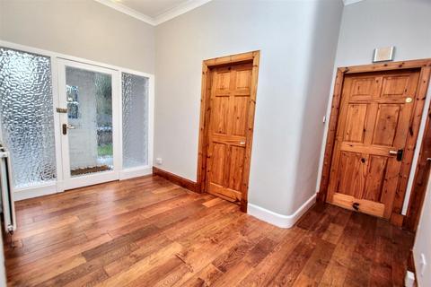 3 bedroom ground floor flat for sale, Kirk Road, Carluke