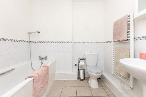 19, Chambers Lodge Chambers Way, Biggleswade, SG18 8ES