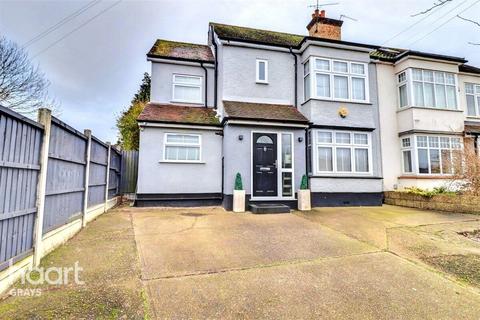 6 bedroom semi-detached house to rent, Southend Road, Stanford Le Hope