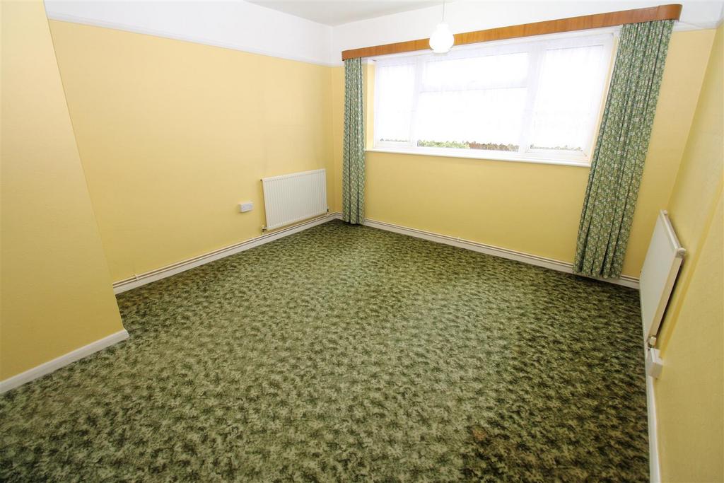Bed 1.JPG