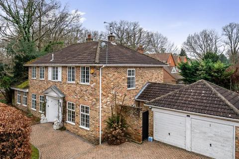 4 bedroom detached house for sale, Yateley,  Hampshire,  GU46