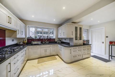 4 bedroom detached house for sale, Yateley,  Hampshire,  GU46