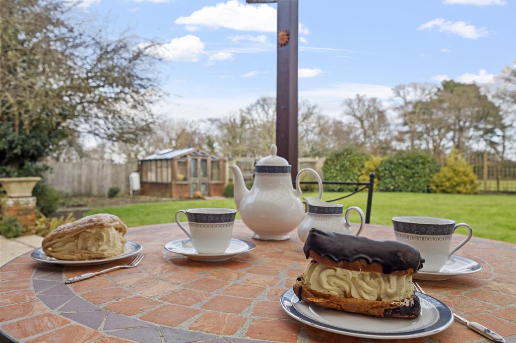 Tea  In The Garden